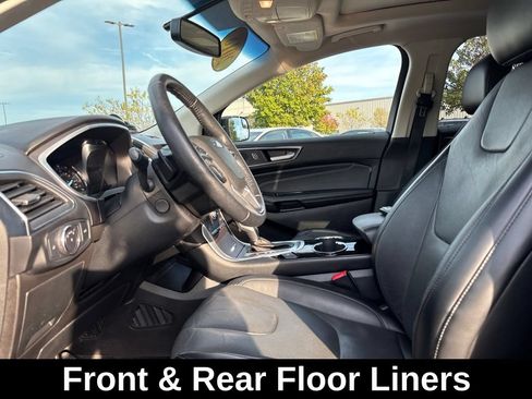 Used 2018 Ford Edge Titanium w/ Equipment Group 301A AWD/4WD image 11