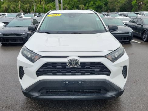 Used 2021 Toyota RAV4 LE image 2
