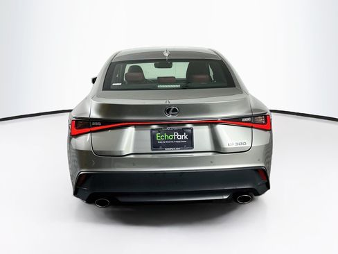 Used 2023 Lexus IS 300 w/ Comfort Package RWD image 7