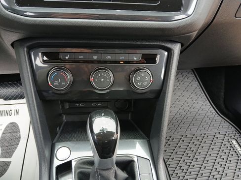 Used 2023 Volkswagen Tiguan S FWD image 13