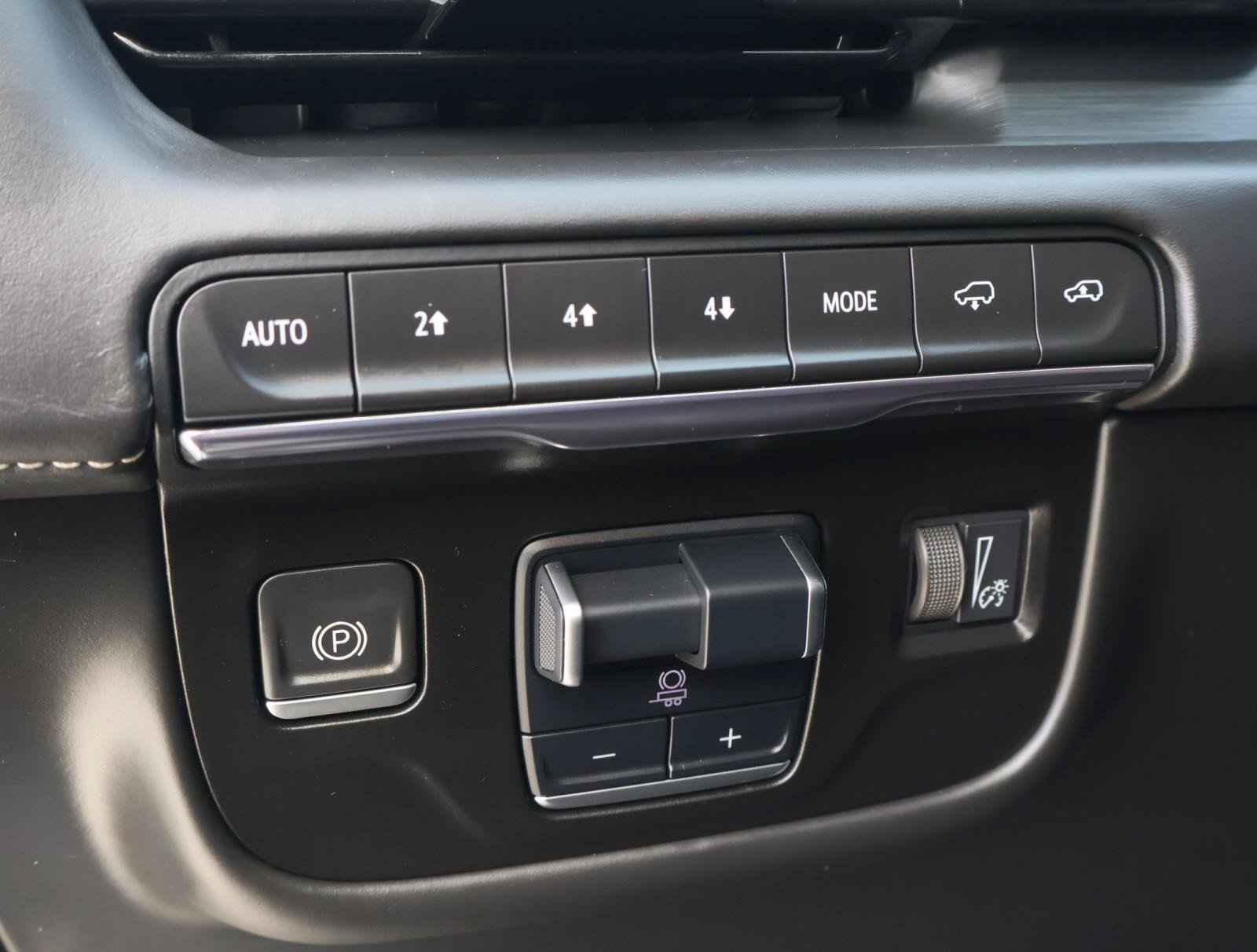 Used 2021 Cadillac Escalade Sport Platinum AWD/4WD image 26
