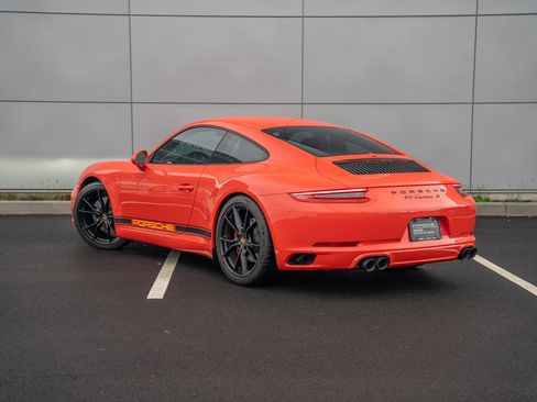 Used 2019 Porsche 911 Carrera S image 3