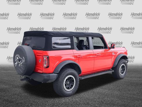 Used 2022 Ford Bronco Outer Banks w/ Sasquatch Package AWD/4WD image 9