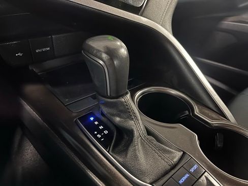 Used 2023 Toyota Camry SE FWD image 23