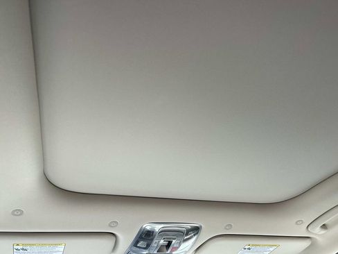 New 2026 Genesis GV70 2.5T Advanced image 25