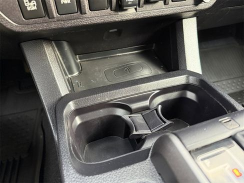 Used 2021 Toyota Tacoma TRD Off-Road w/ Technology Package image 18