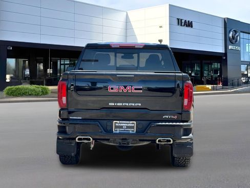 Used 2023 GMC Sierra 1500 AT4 w/ AT4 Premium Package AWD/4WD image 5
