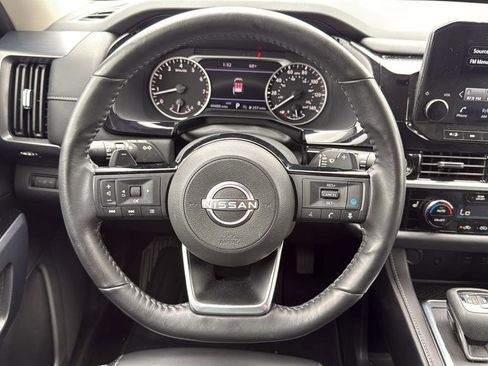 Certified 2023 Nissan Pathfinder SL AWD/4WD image 9