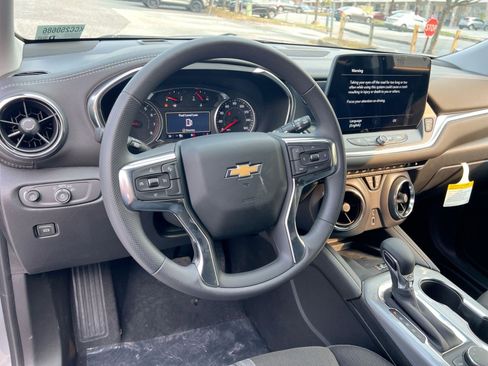 New 2025 Chevrolet Blazer LT w/ Convenience Package image 14