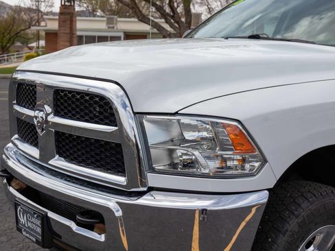 Used 2018 RAM 2500 Tradesman w/ Chrome Appearance Group AWD/4WD image 35