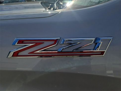 Used 2019 Chevrolet Silverado 1500 RST image 32