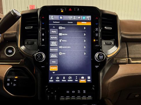 Used 2024 RAM 2500 Limited w/ Safety Group image 17