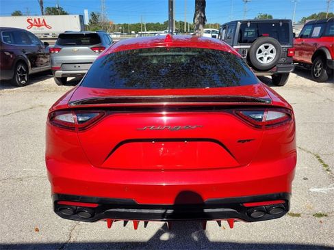 Used 2020 Kia Stinger GT image 10