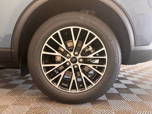 New 2026 Ford Escape SE image 16