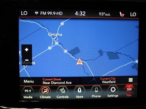 Used 2019 Jeep Grand Cherokee Altitude AWD/4WD image 4