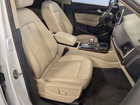 Used 2020 Audi Q5 2.0T Premium Plus w/ Premium Plus Package image 17