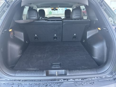 Used 2019 Jeep Cherokee Latitude Plus w/ Cold Weather Group image 11