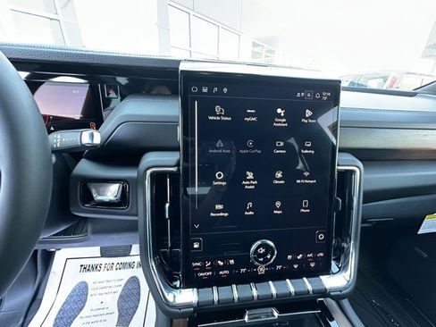 New 2026 GMC Yukon XL Denali w/ LPO, Floor Liner Package image 19