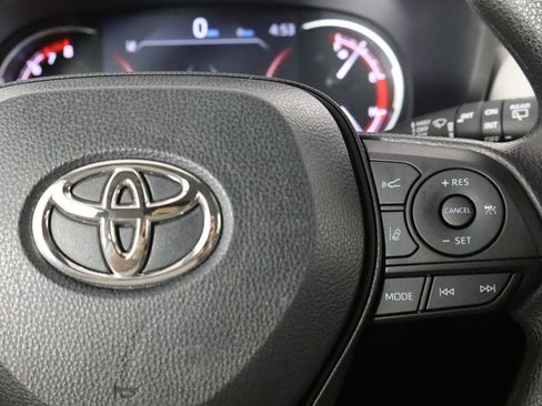 Used 2023 Toyota RAV4 XLE FWD image 10