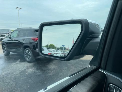Used 2023 Ford F150 Lariat AWD/4WD image 38
