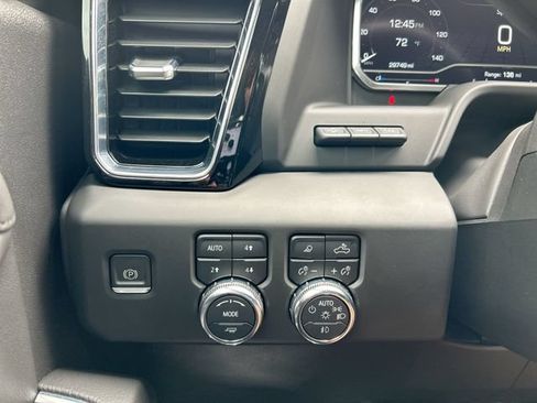 Used 2023 GMC Sierra 1500 Denali w/ Denali Reserve Package AWD/4WD image 18