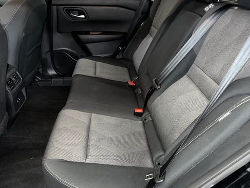 Used 2024 Nissan Rogue SV AWD/4WD image 17