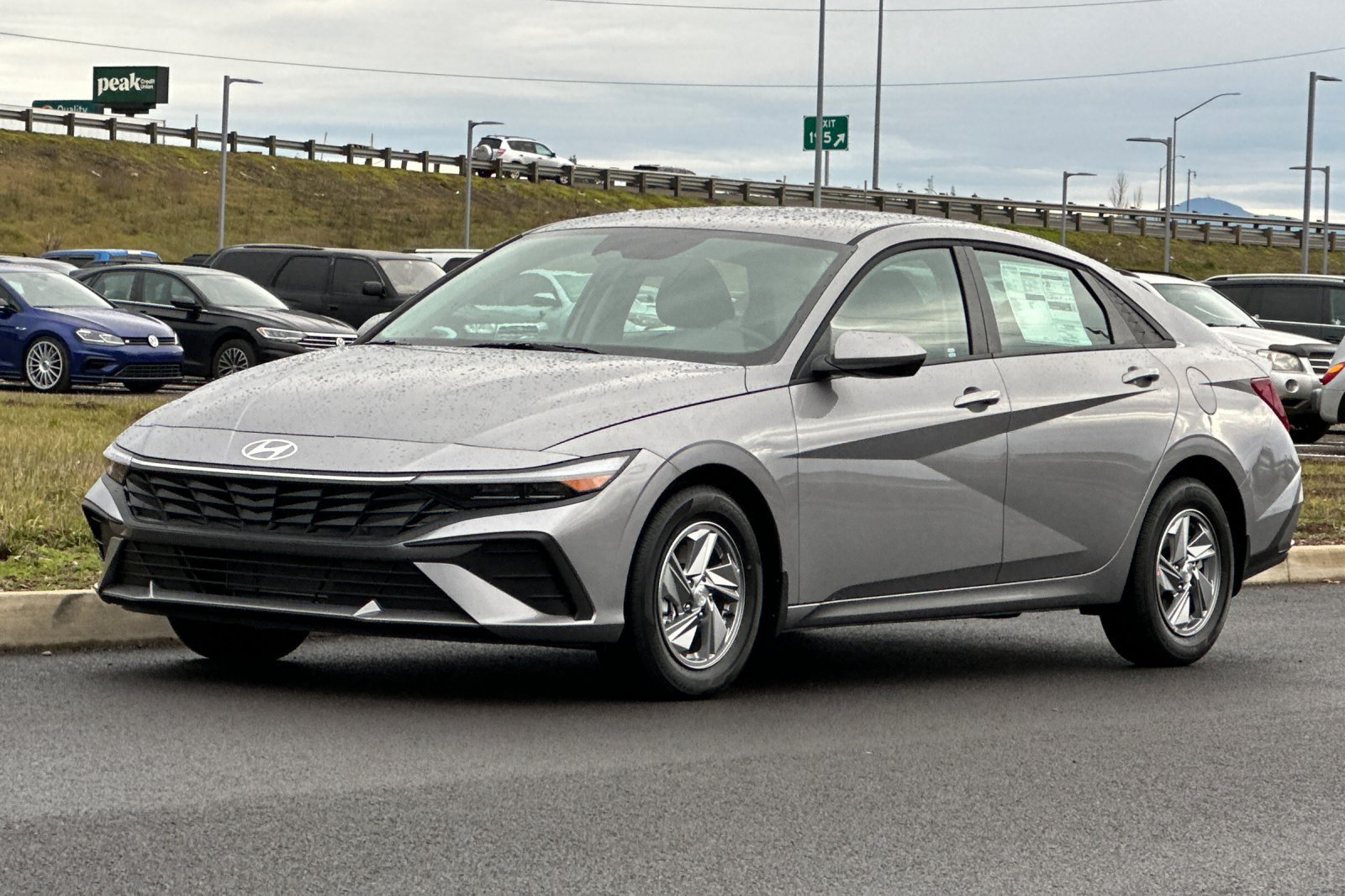 Used 2026 Hyundai Elantra SE FWD image 7