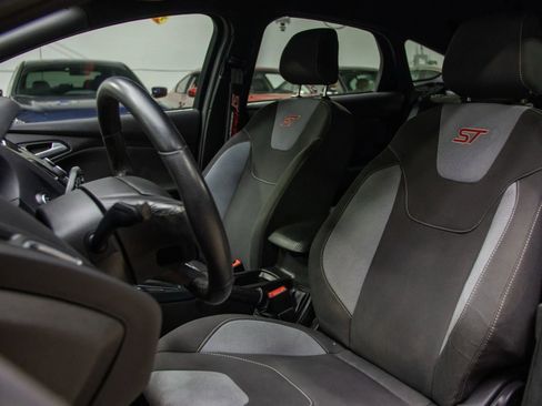 Used 2018 Ford Focus ST image 23