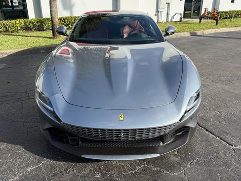 Used 2021 Ferrari Roma RWD image 9