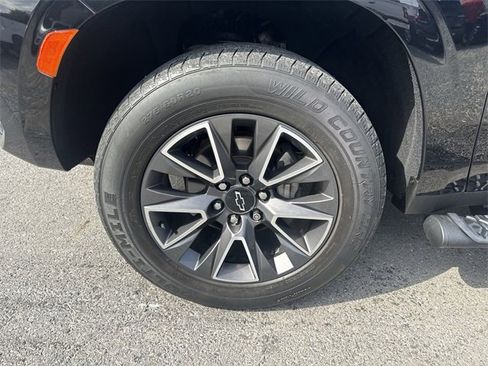 Used 2021 Chevrolet Tahoe Z71 w/ Z71 Signature Package image 10