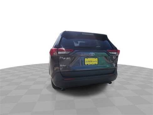 Used 2020 Toyota RAV4 XLE w/ Convenience Package image 7