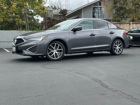 Used 2019 Acura ILX FWD image 1