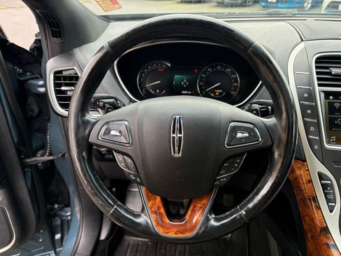 Used 2016 Lincoln MKX Reserve w/ Technology Package image 34