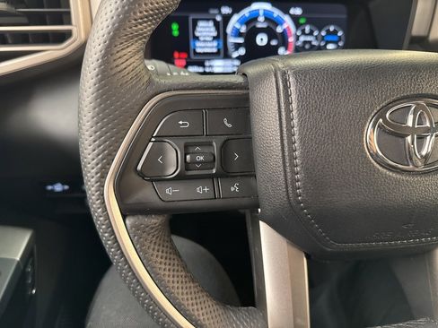 Used 2025 Toyota Tundra Limited image 20