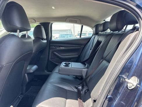 Used 2024 MAZDA MAZDA3 s FWD image 11