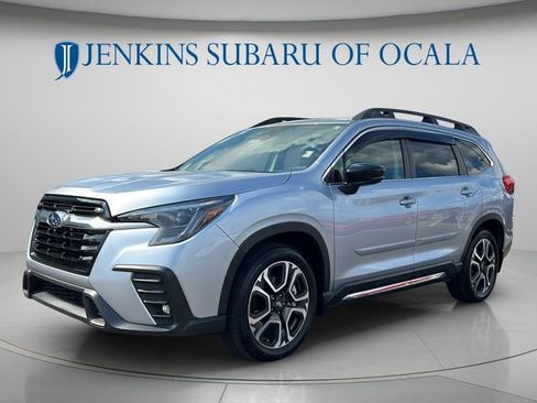 Used 2024 Subaru Ascent Limited w/ Technology Package AWD/4WD image 7