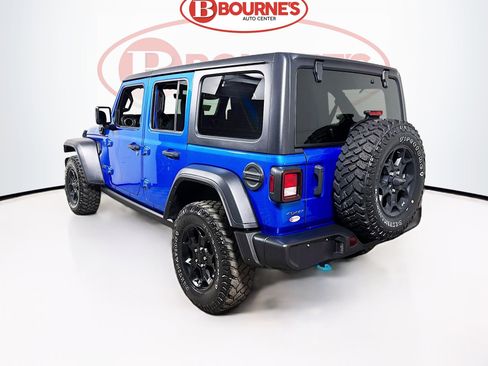 Used 2023 Jeep Wrangler Unlimited w/ 8.4" Radio Group image 7