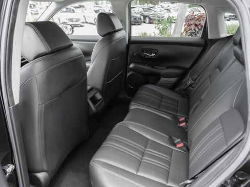 Used 2024 Honda HR-V EX-L image 32