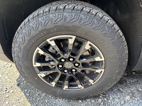 New 2026 Chevrolet Traverse Z71 w/ Driver Confidence Package image 13