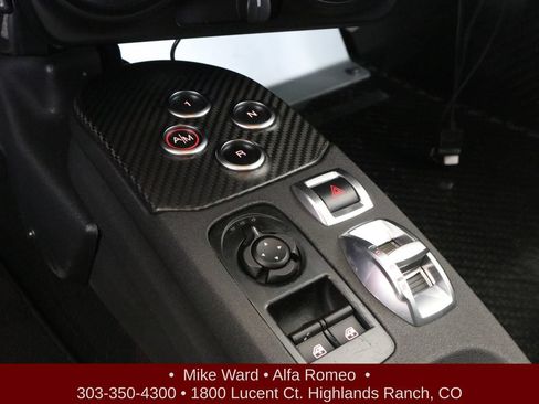 Used 2015 Alfa Romeo 4C Launch Edition w/ Convenience Group RWD image 9