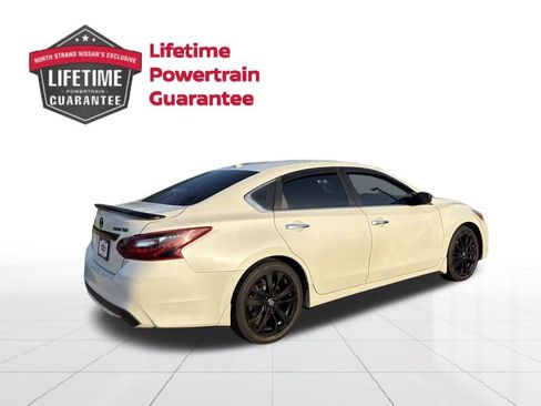 Used 2018 Nissan Altima 2.5 SR w/ SR Midnight Edition FWD image 7