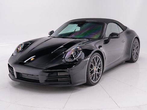 Used 2025 Porsche 911 Carrera RWD image 10