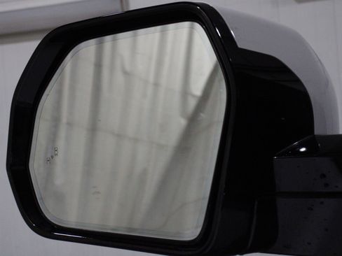 Used 2024 Toyota Tundra Limited image 11