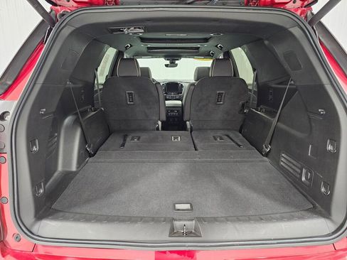 Used 2023 Chevrolet Traverse Premier image 20