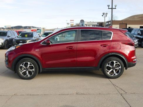 Used 2020 Kia Sportage LX image 3