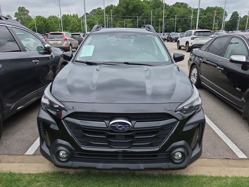 Used 2023 Subaru Outback Onyx Edition AWD/4WD image 3