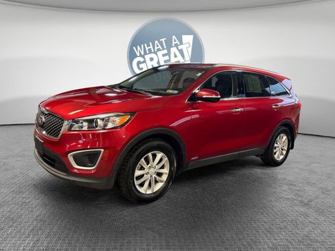 Used 2017 Kia Sorento AWD w/ LX Convenience Package image 8