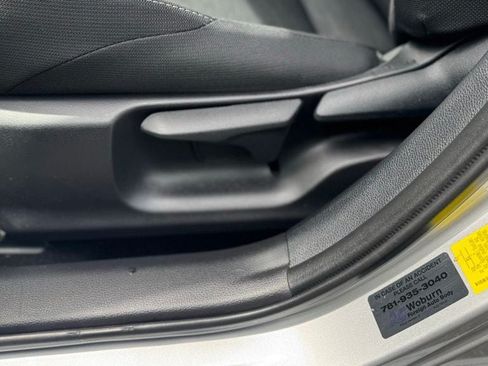 Used 2025 Toyota Corolla SE FWD image 21