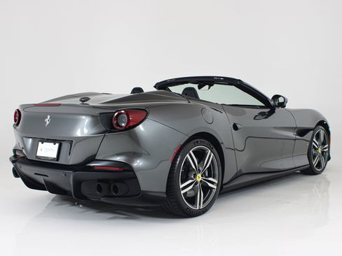 Certified 2023 Ferrari Portofino M RWD image 12