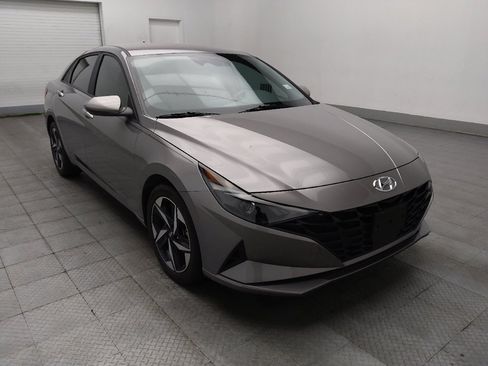 Used 2023 Hyundai Elantra SEL w/ Convenience Package FWD image 13